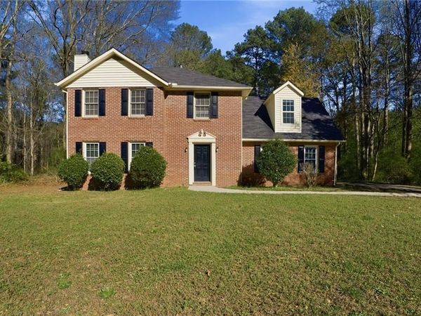 40 Lake Court, Stockbridge, GA 30281