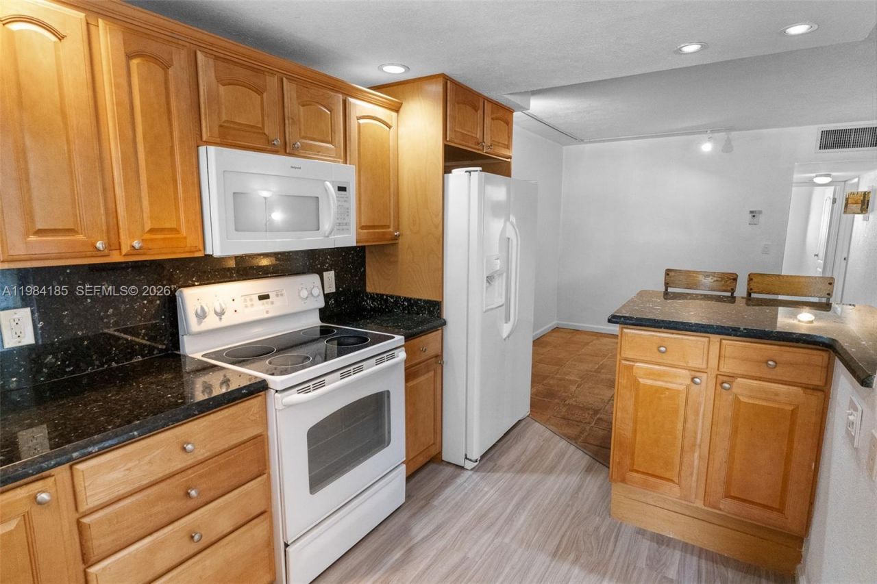 1340 NE 28th Ave, Unit 244, Pompano Beach, FL 33062 Photo