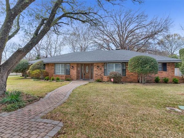 713 Briarwood Drive, Denison, TX 75020