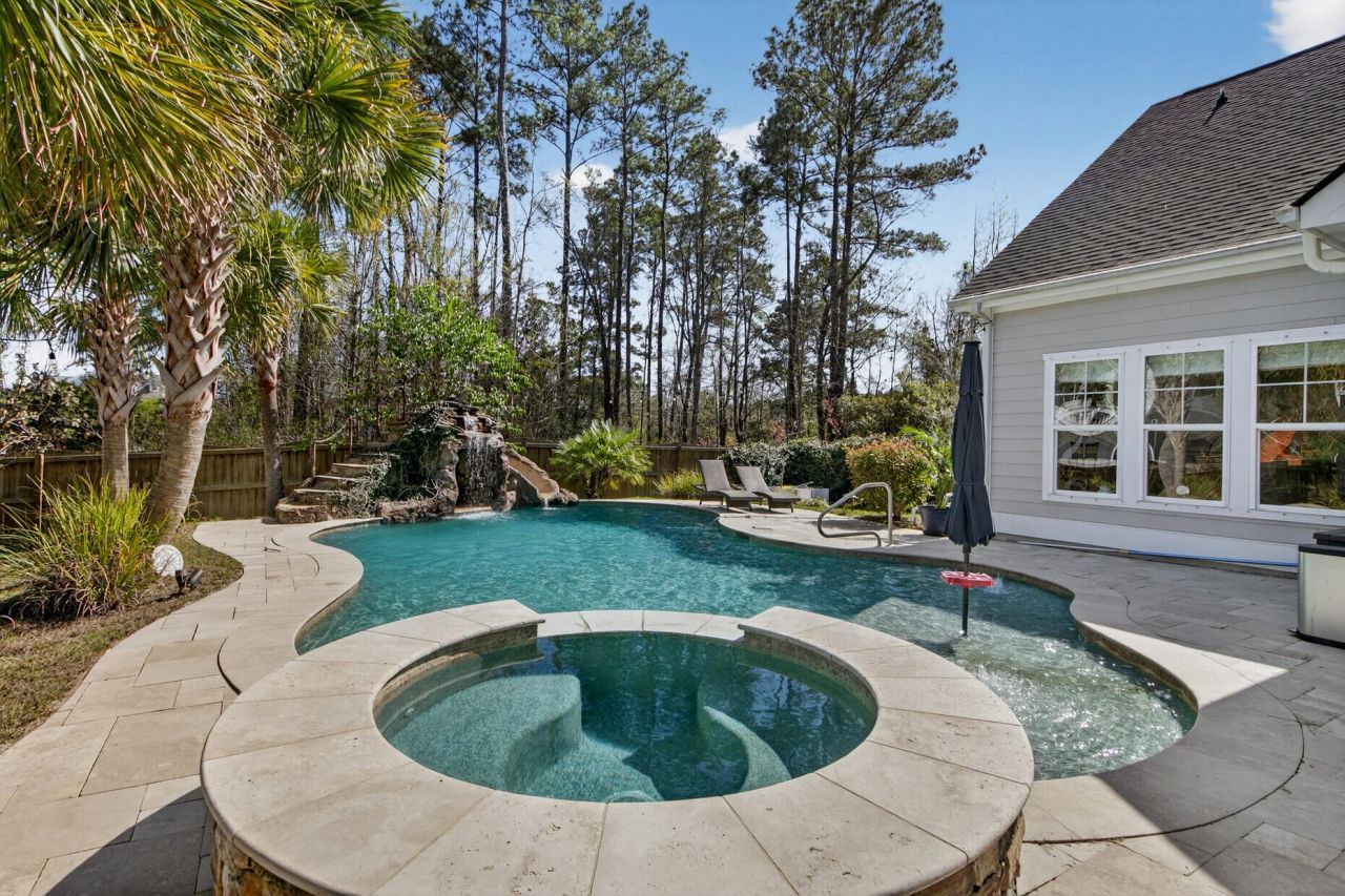 1230 River Walk Court Photo 6