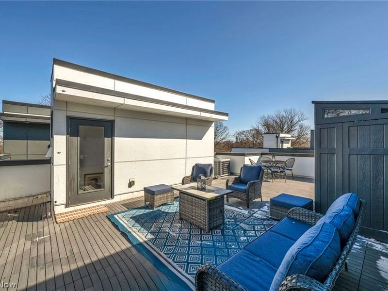 9541 Lake Avenue, Cleveland, OH 44102 Photo 33