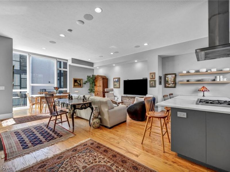 9541 Lake Avenue, Cleveland, OH 44102 Photo 6