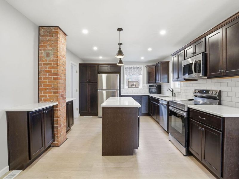 550 S Walnut Street , Bucyrus, OH 44820 Photo 15