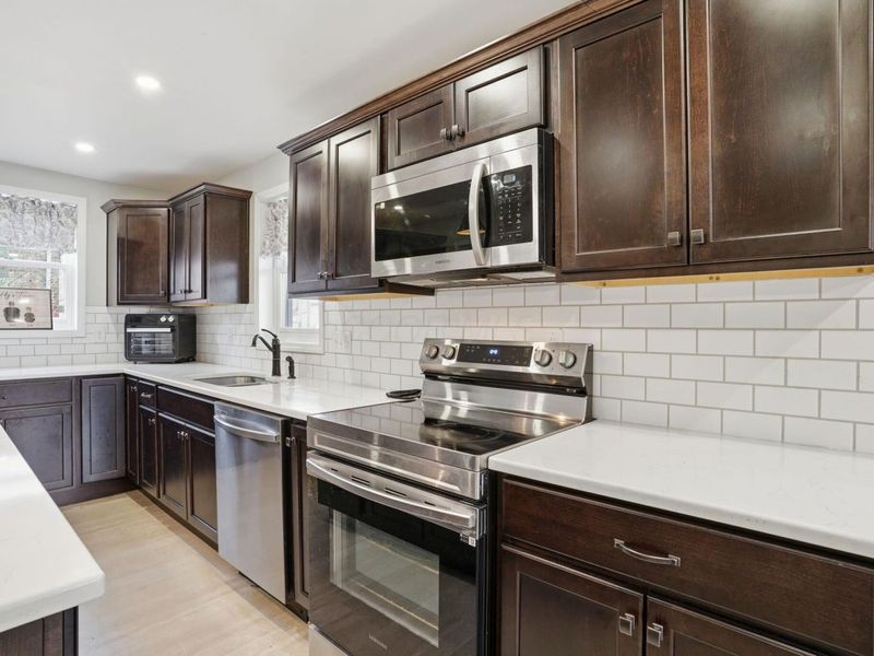 550 S Walnut Street , Bucyrus, OH 44820 Photo 16