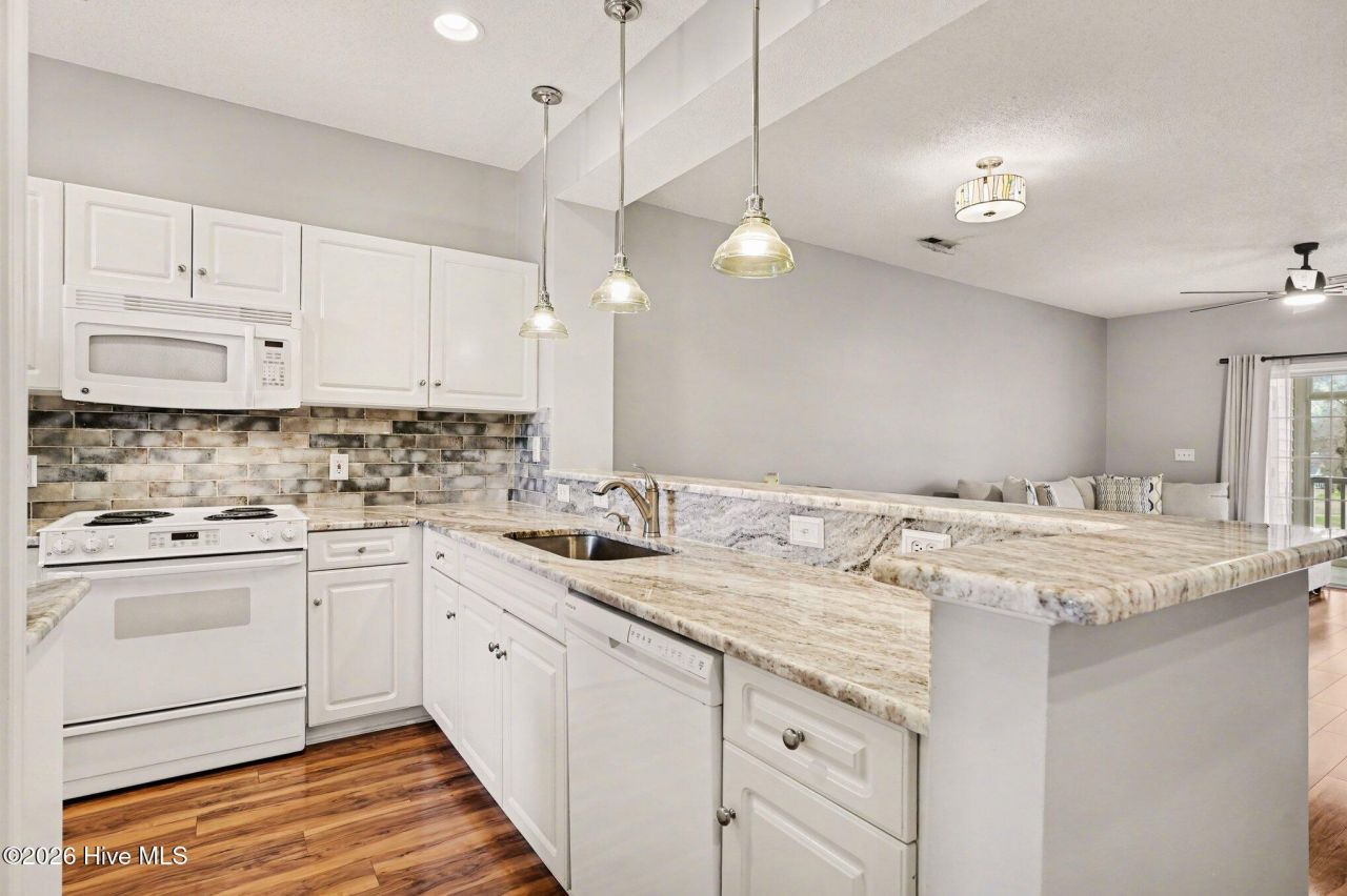 4459 Turtle Lane Photo 10