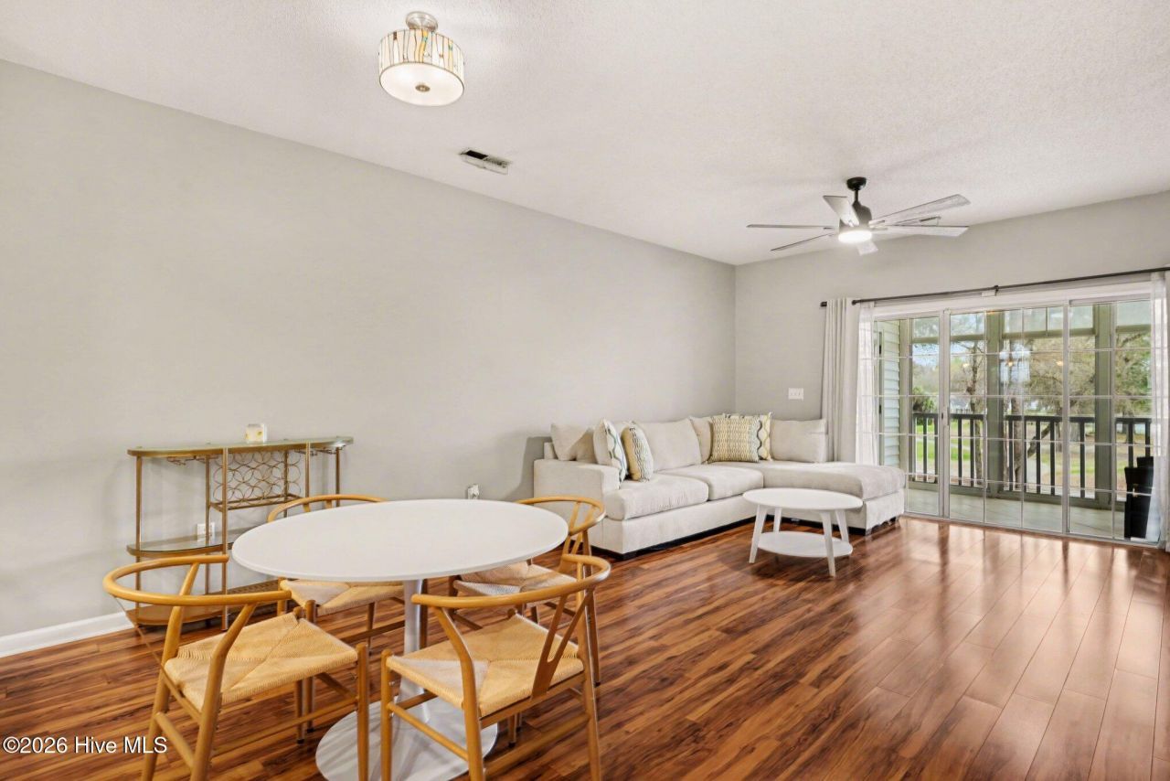 4459 Turtle Lane Photo 14