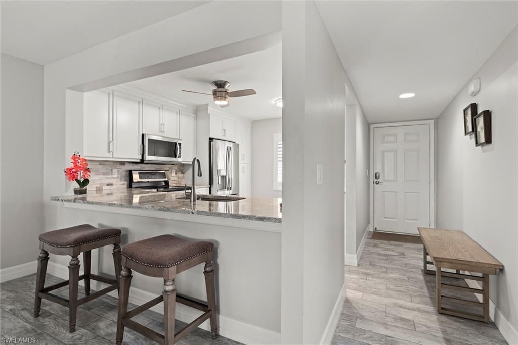 5965 Bloomfield Cir, Unit B104, Naples, FL 34112 Photo