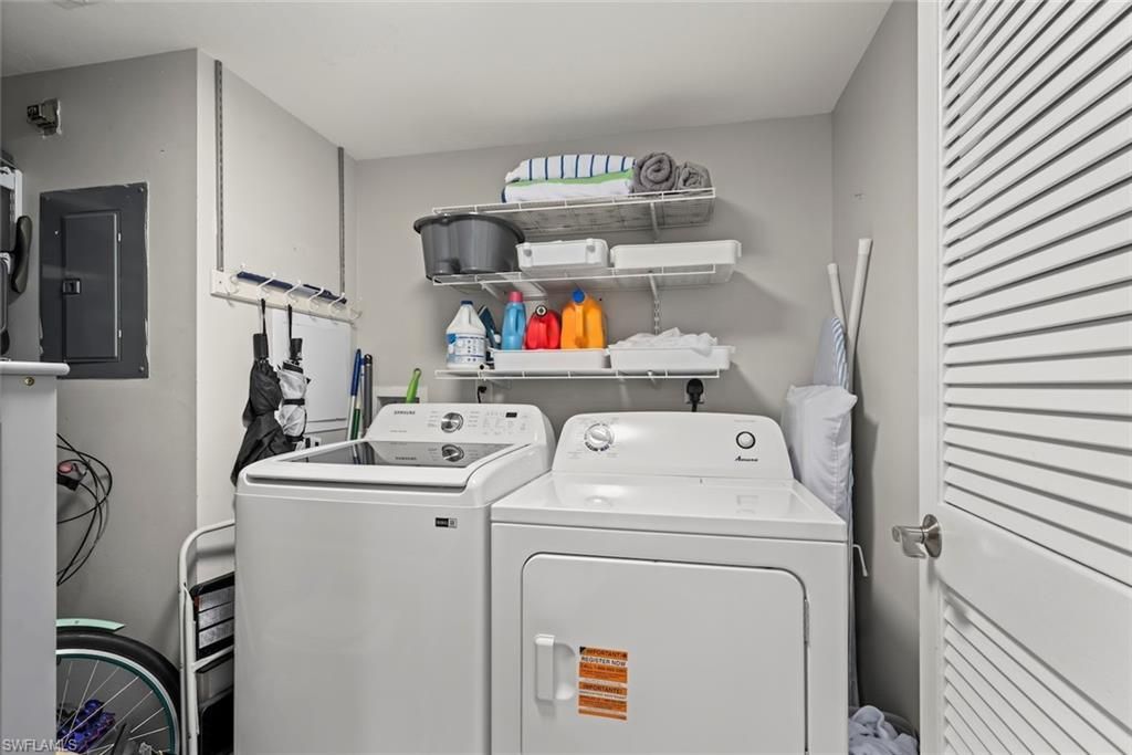 5965 Bloomfield Cir, Unit B104, Naples, FL 34112 Photo