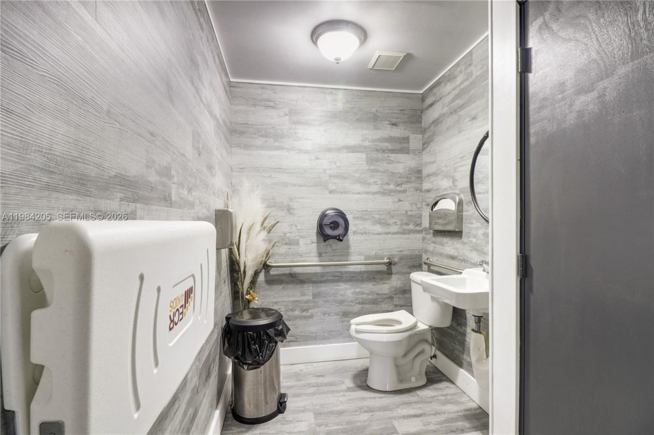 Kendall - Miami, Miami, FL 33175 Photo