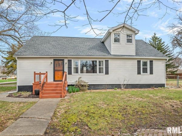 213 W MCMANUS Street, Buffalo, IL 62515
