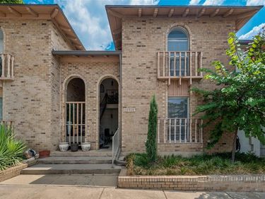 15914 Stillwood Street, Unit 1079, Dallas, TX 75248