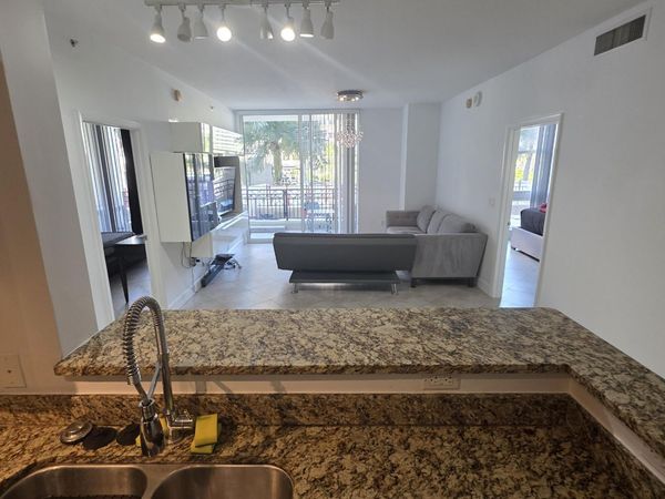 550 Okeechobee Boulevard, Unit 308, West Palm Beach, FL 33401