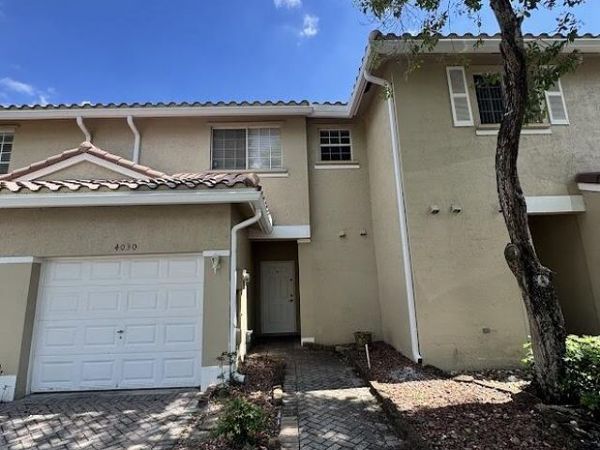 4030 NW 90th Way, Sunrise, FL 33351
