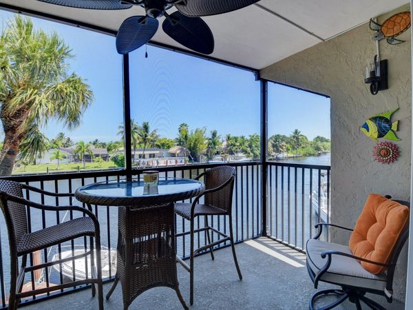 19 Royal Palm Way, Unit 205, Boca Raton, FL 33432