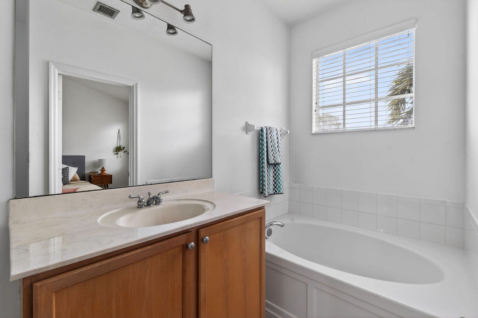 355 E Thatch Palm Circle, Unit 103, Jupiter, FL 33458 Photo