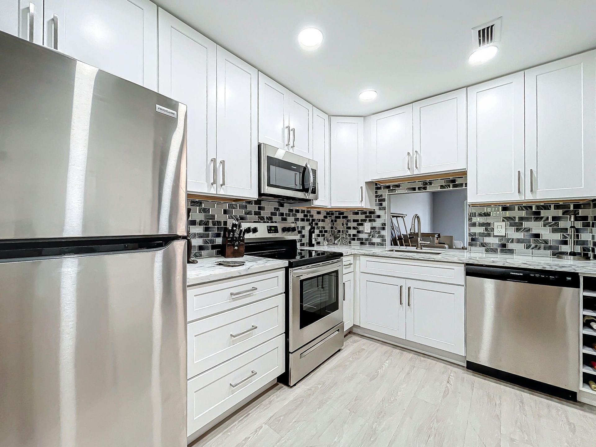 133 Lake Evelyn Drive, West Palm Beach, FL 33411 Photo