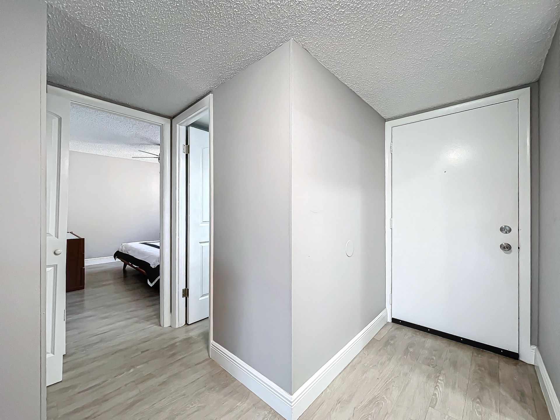 133 Lake Evelyn Drive, West Palm Beach, FL 33411 Photo