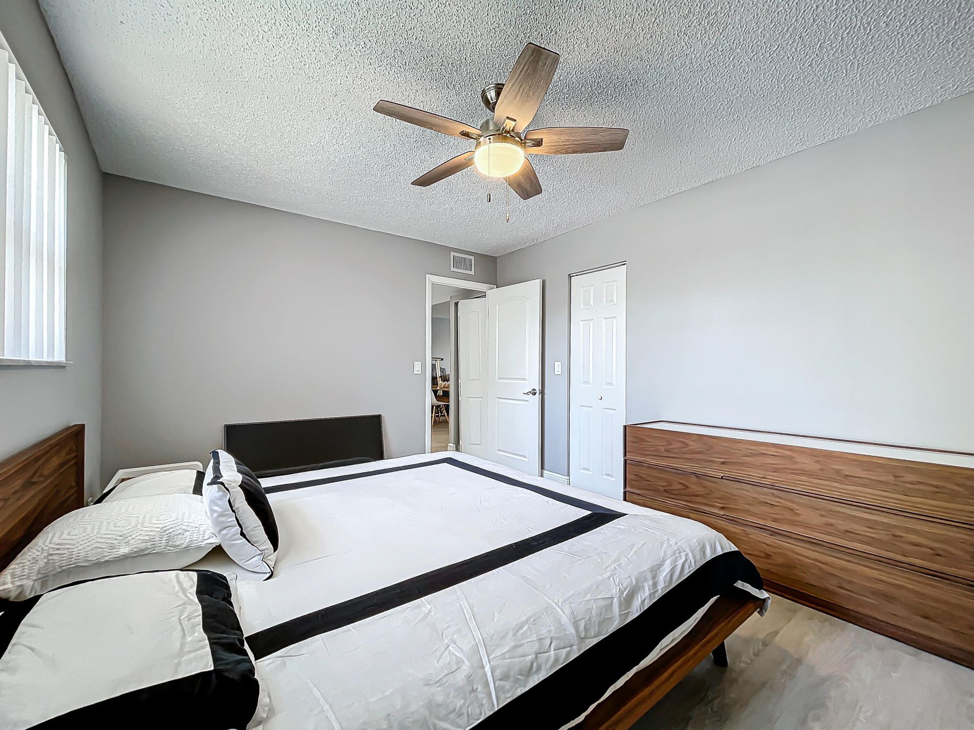 133 Lake Evelyn Drive, West Palm Beach, FL 33411 Photo