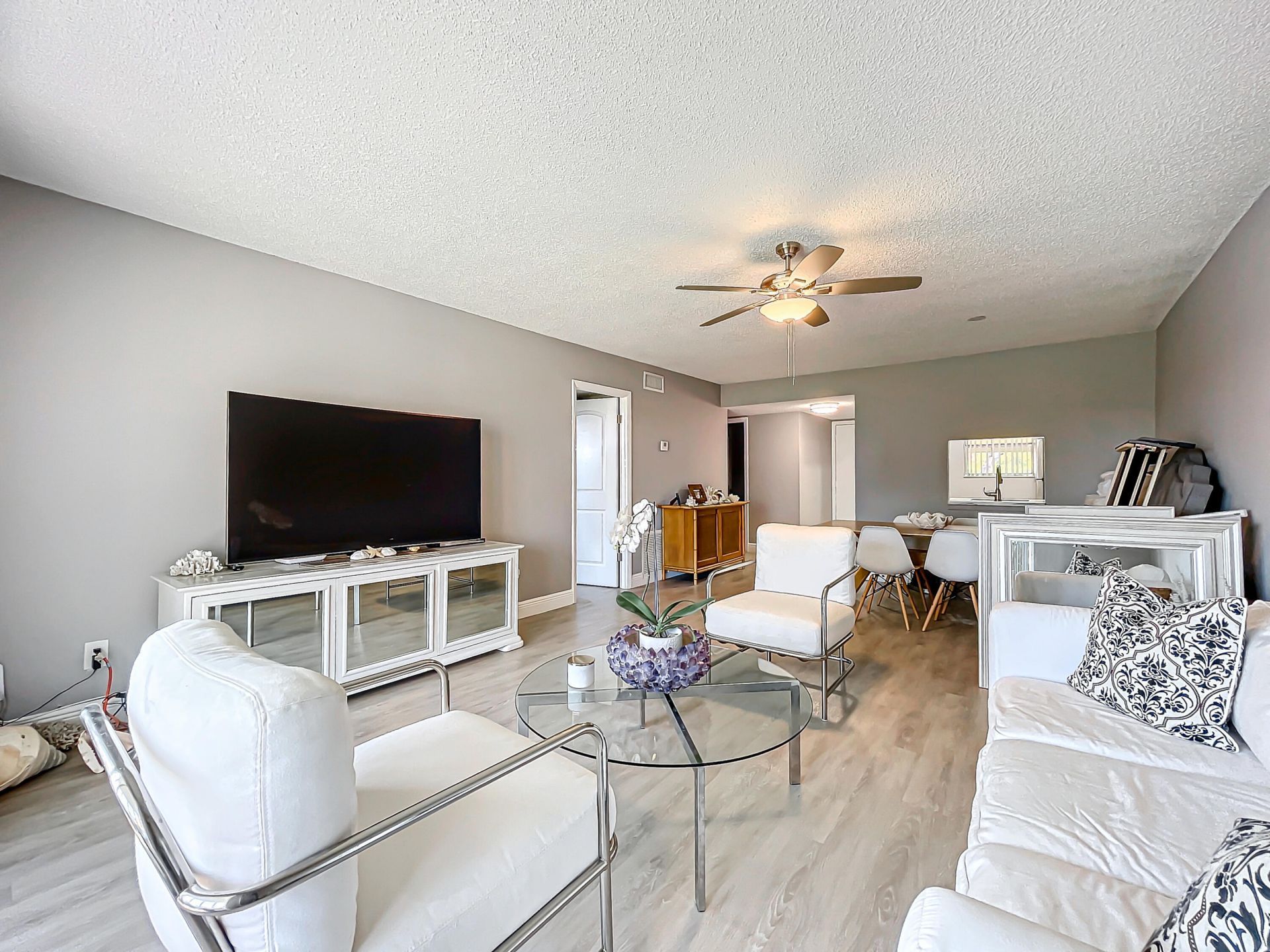 133 Lake Evelyn Drive, West Palm Beach, FL 33411 Photo