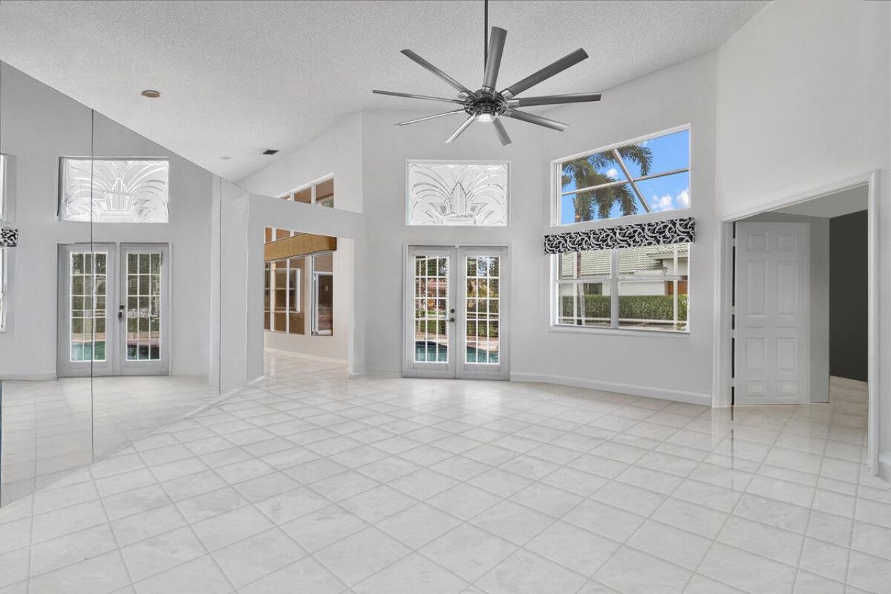 2869 Waters Edge Circle, Greenacres, FL 33413 Photo