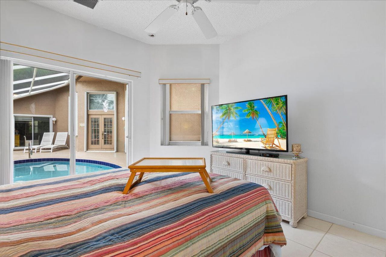 2869 Waters Edge Circle, Greenacres, FL 33413 Photo