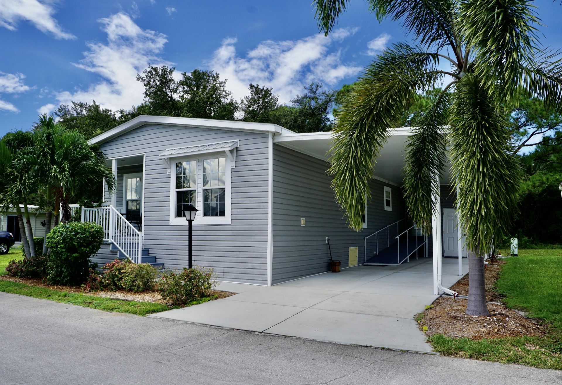 1114 Friendship Drive, Vero Beach, FL 32966 Photo