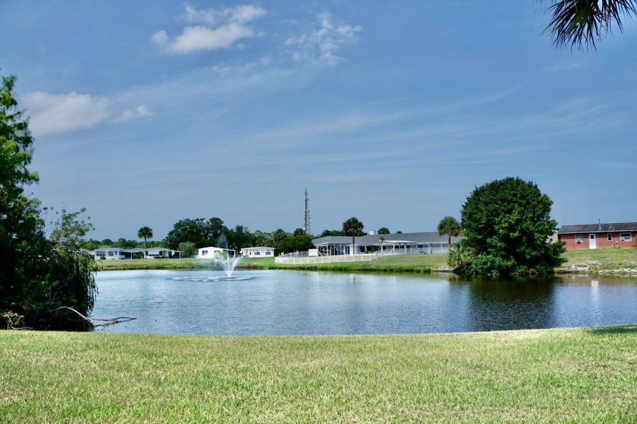 1114 Friendship Drive, Vero Beach, FL 32966 Photo