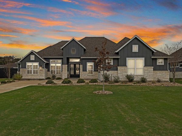 153 McNaughton DR, Liberty Hill, TX 78642