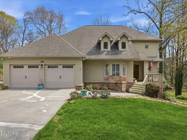 8424 Barbee Lane, Knoxville, TN 37923