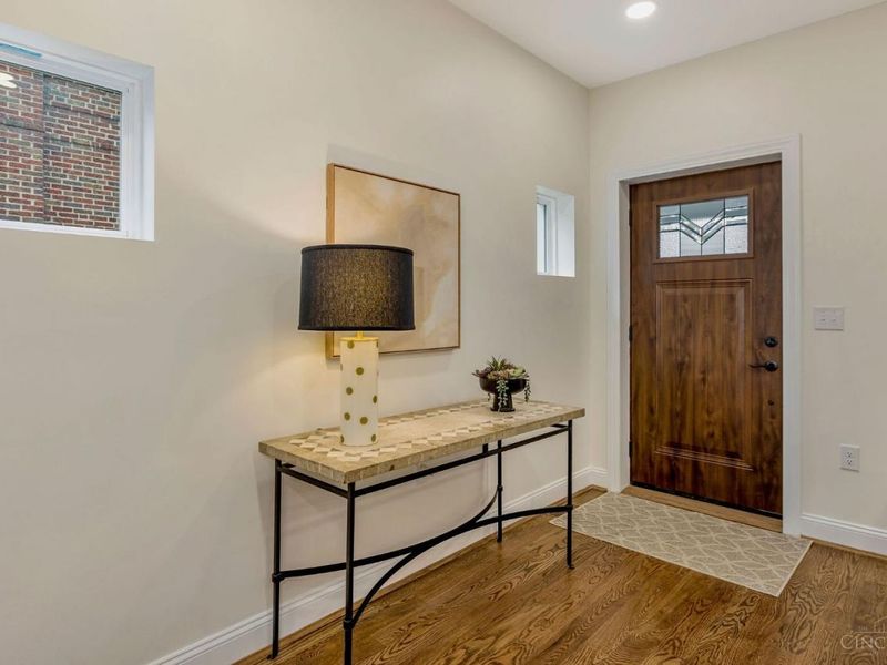 25 Euclid Avenue, Wyoming, OH 45215 Photo 2