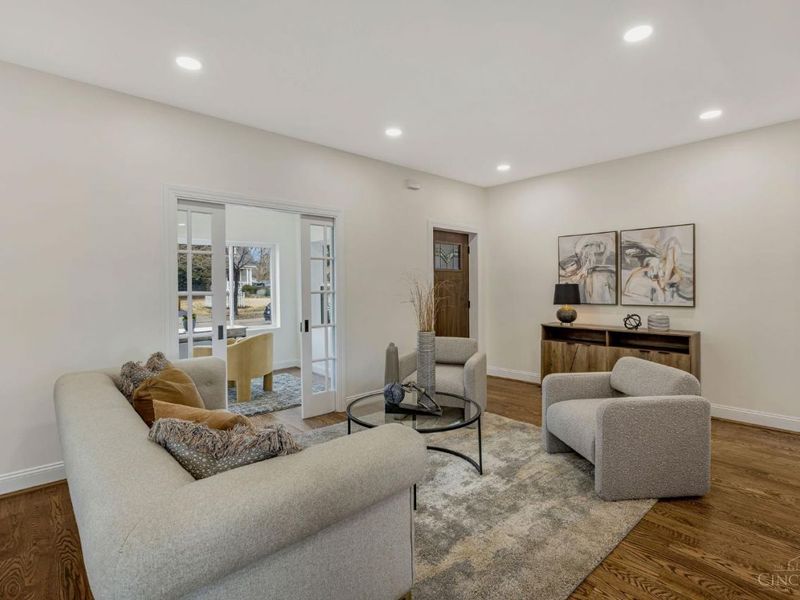 25 Euclid Avenue, Wyoming, OH 45215 Photo 3