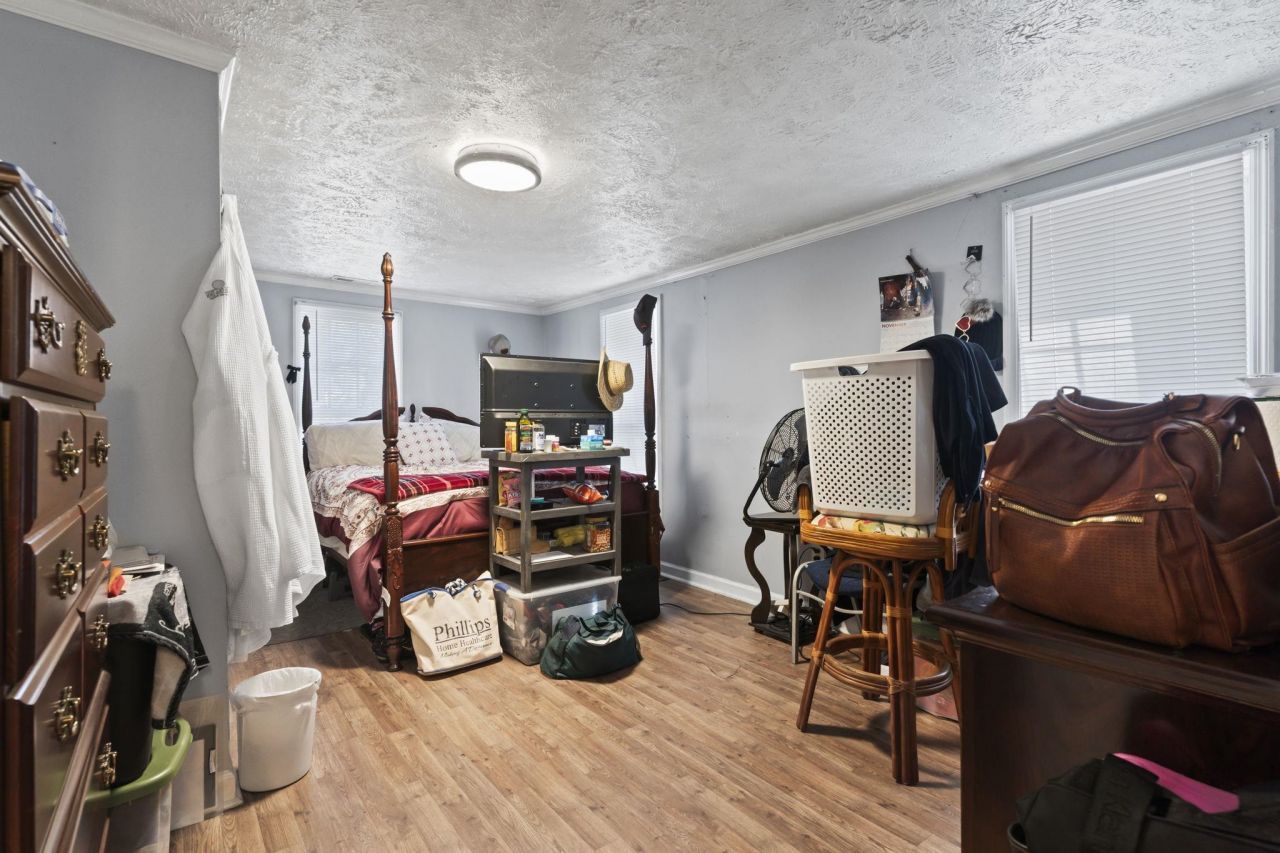 3055 Chestnut St. Photo 11