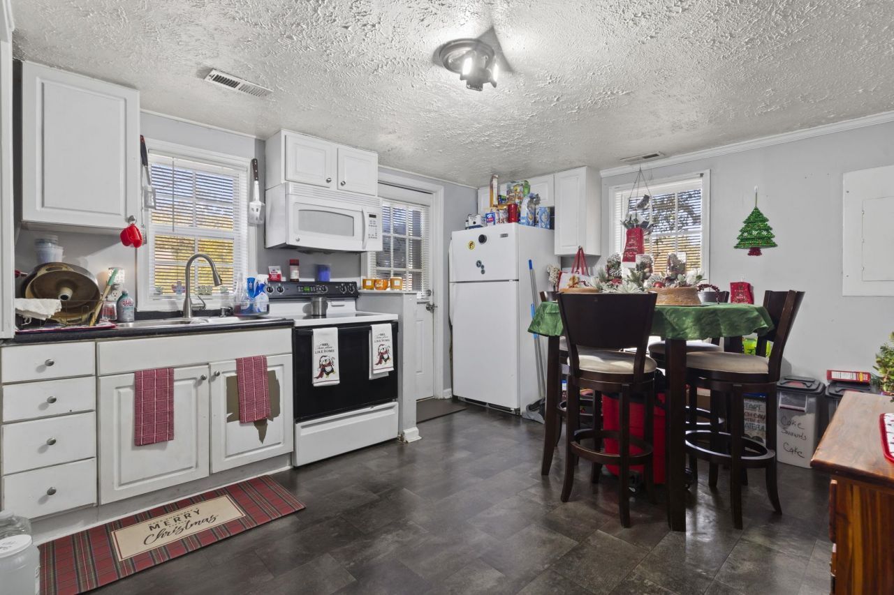 3055 Chestnut St. Photo 14