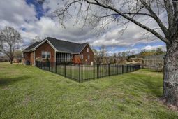229 Bent Oak Drive photo 4