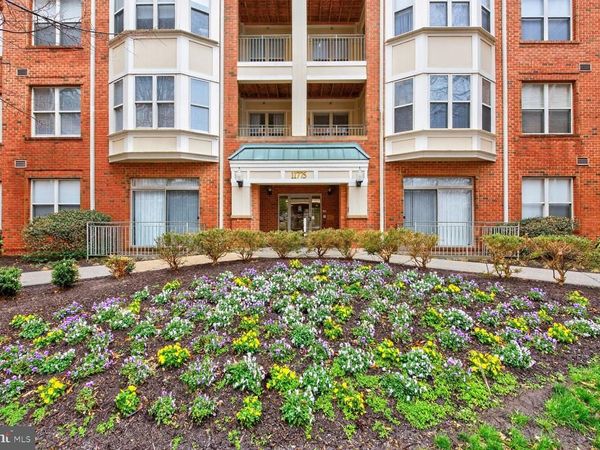11775 STRATFORD HOUSE PLACE, Unit 212, RESTON, VA 20190
