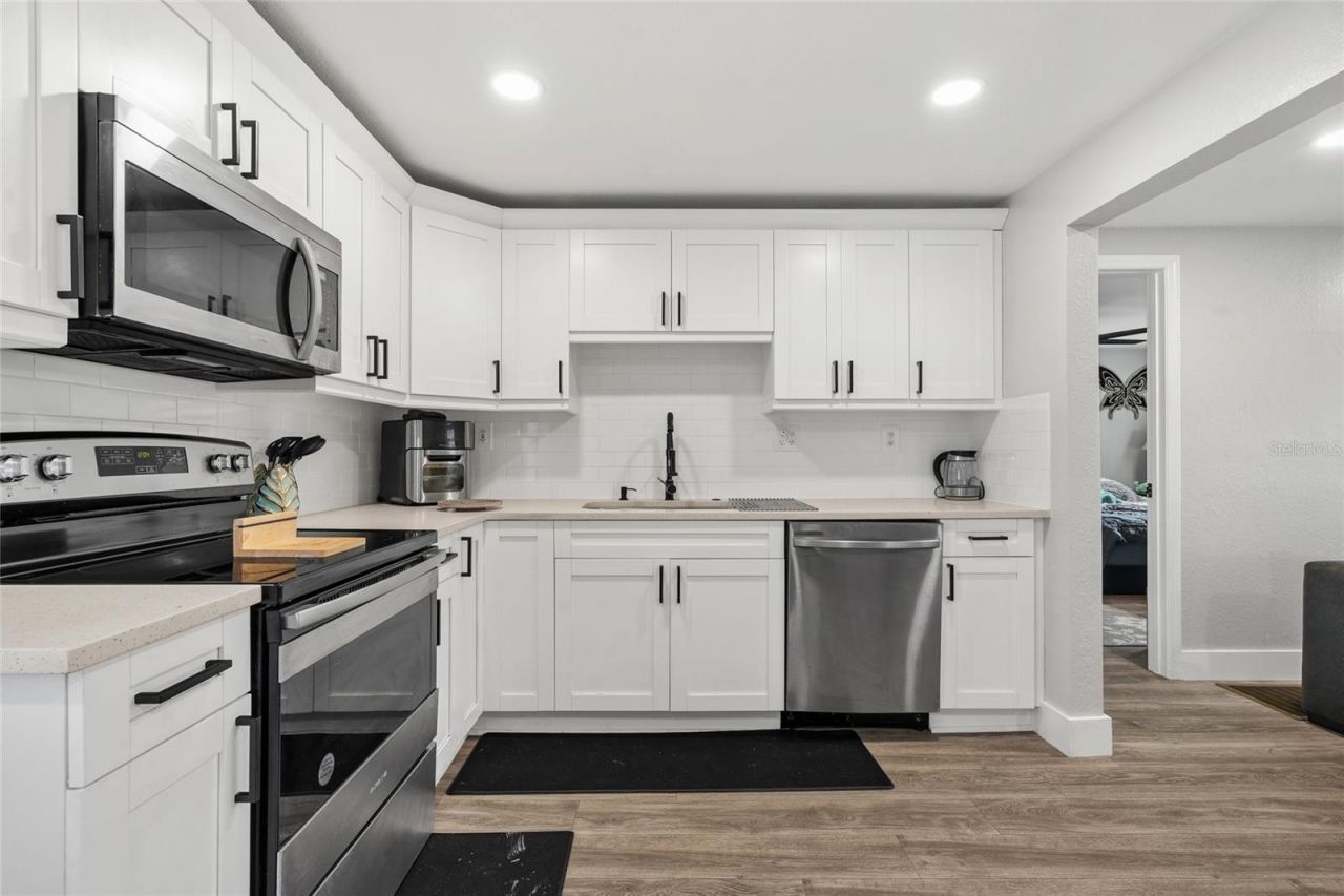 5135 Old Bradenton Road , Sarasota, FL 34234 Photo