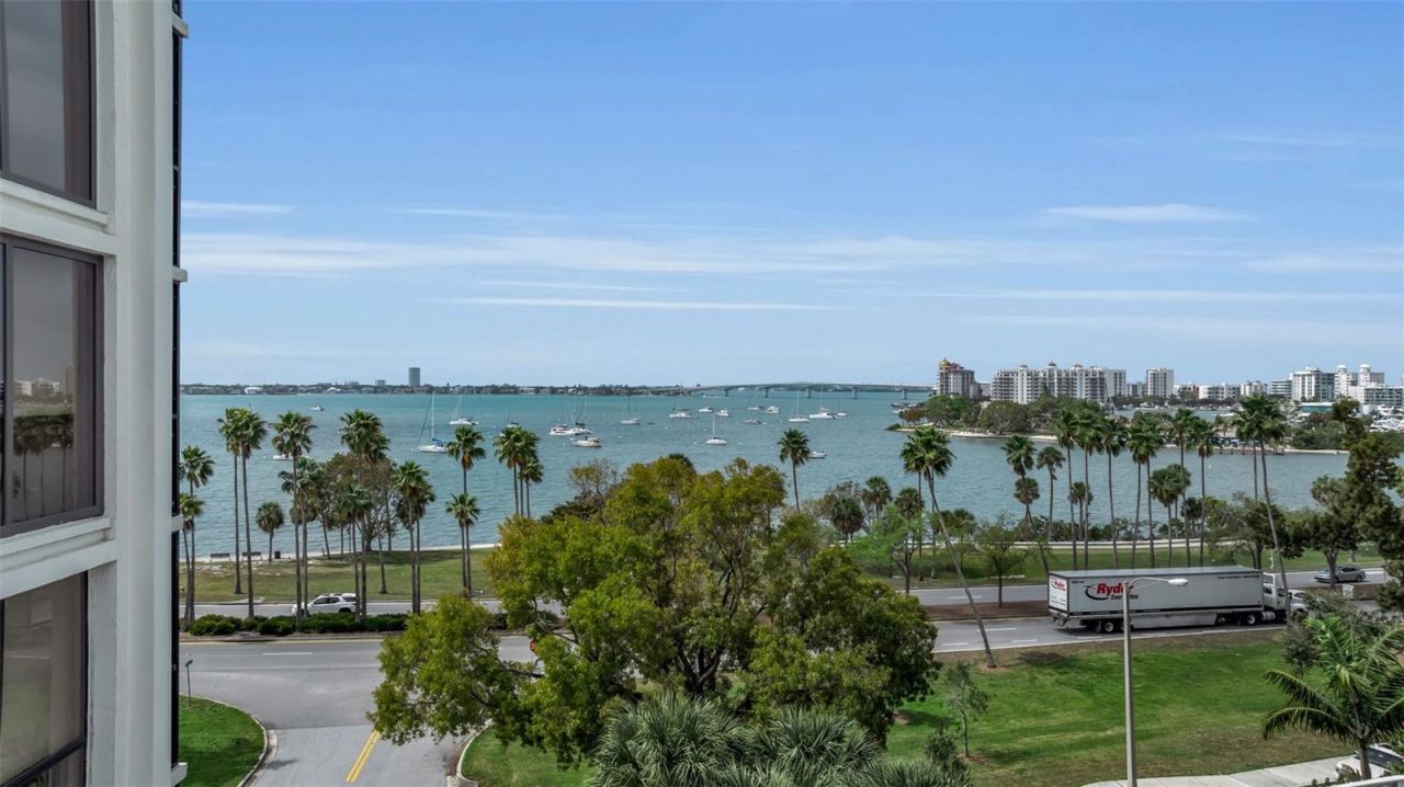 707 S Gulfstream Avenue , Unit 802, Sarasota, FL 34236 Photo