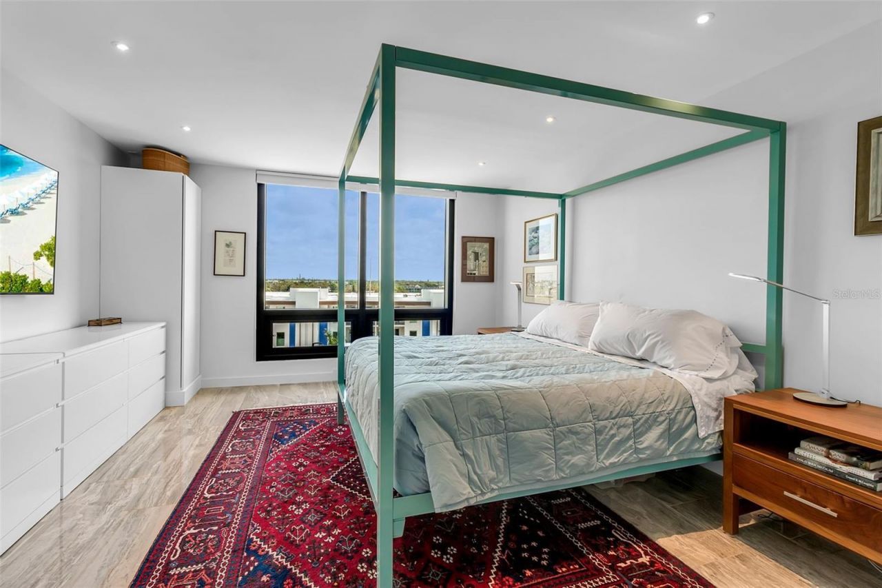 707 S Gulfstream Avenue , Unit 802, Sarasota, FL 34236 Photo