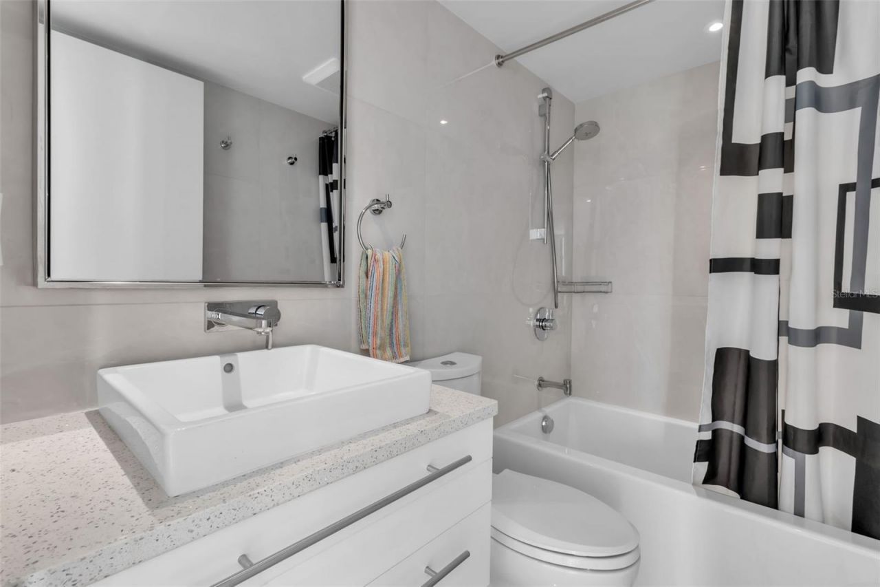 707 S Gulfstream Avenue , Unit 802, Sarasota, FL 34236 Photo