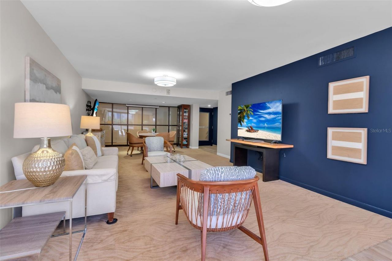 707 S Gulfstream Avenue , Unit 802, Sarasota, FL 34236 Photo