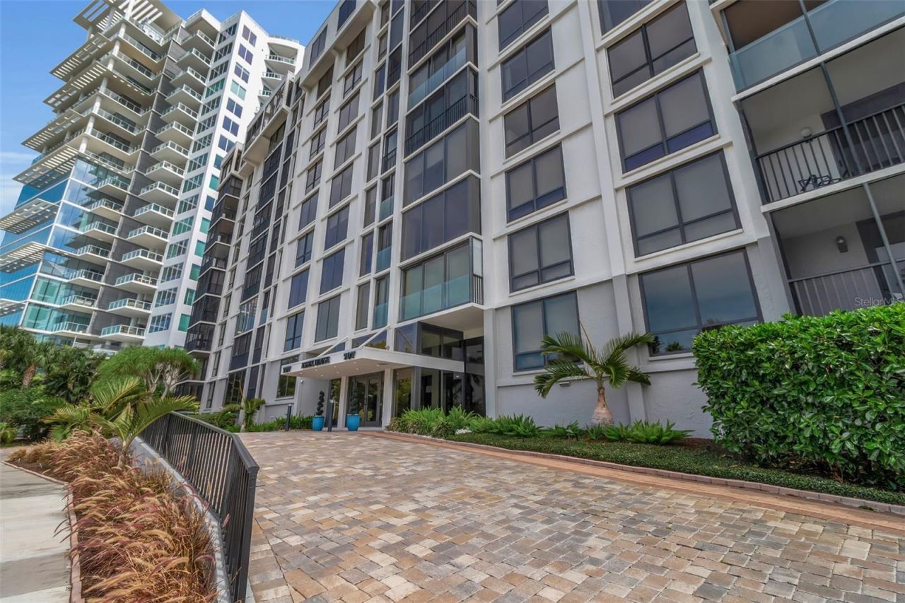 707 S Gulfstream Avenue, Unit 802, Sarasota, FL 34236 Photo