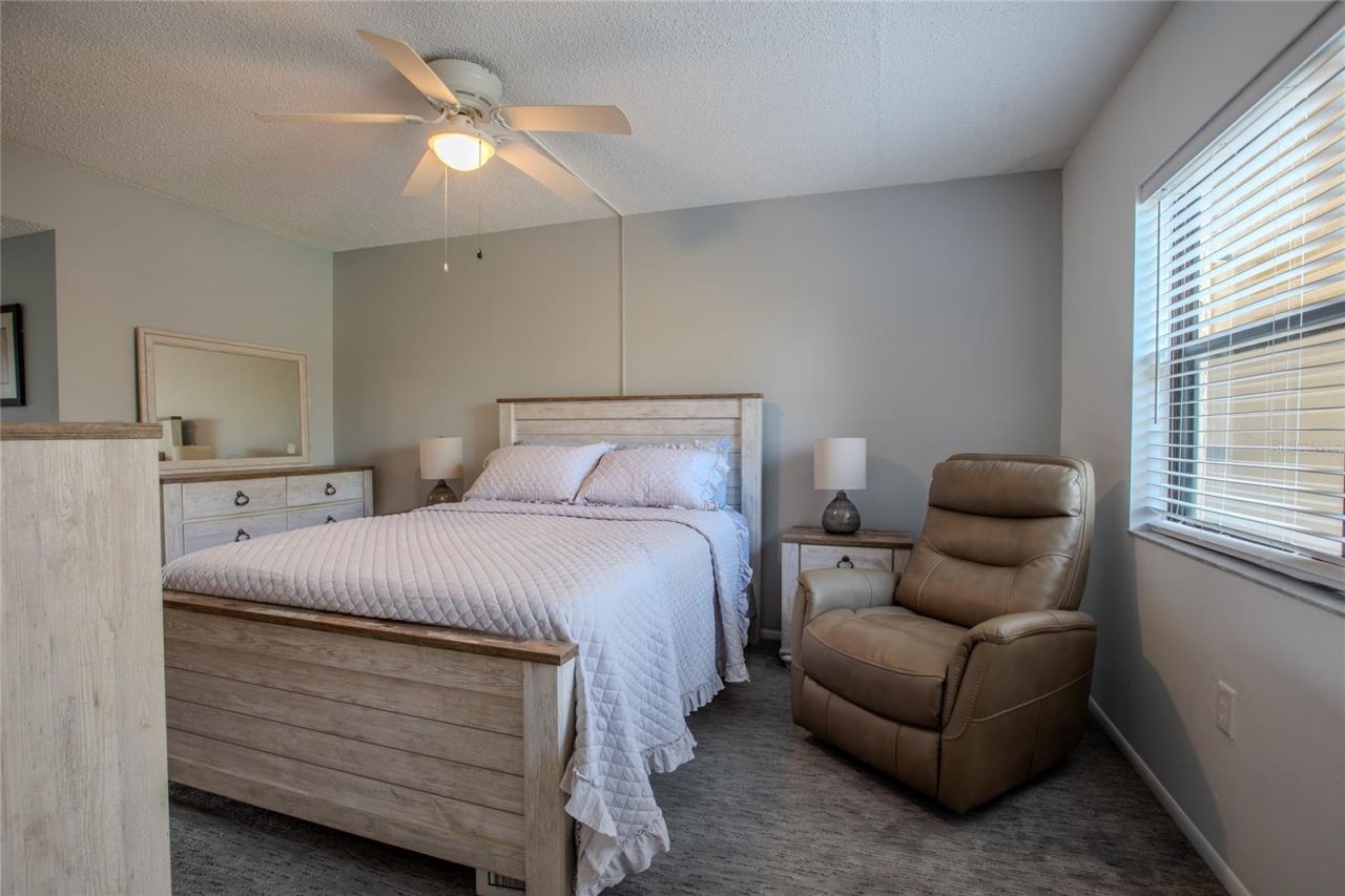 305 30th Avenue W, Unit A208, Bradenton, FL 34205 Photo