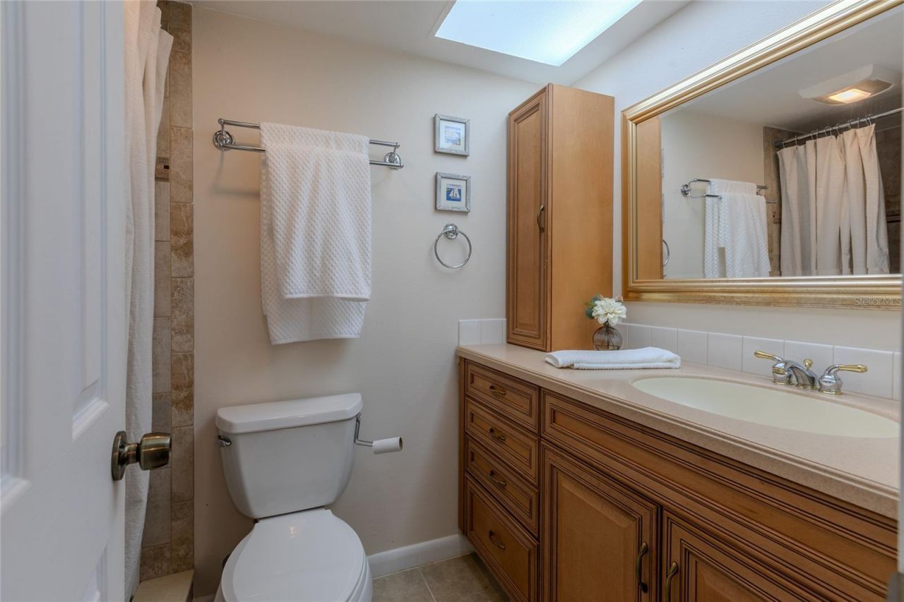 305 30th Avenue W, Unit A208, Bradenton, FL 34205 Photo