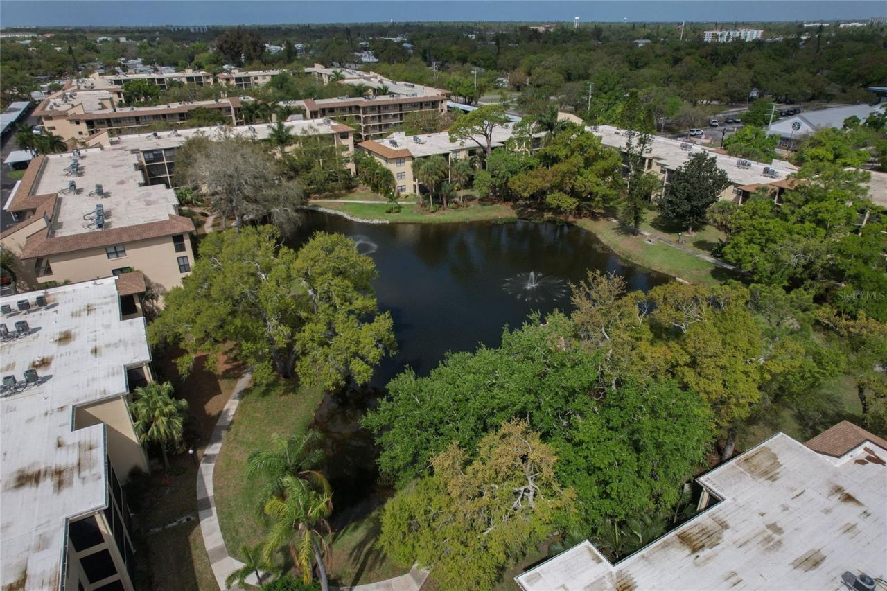 305 30th Avenue W, Unit A208, Bradenton, FL 34205 Photo