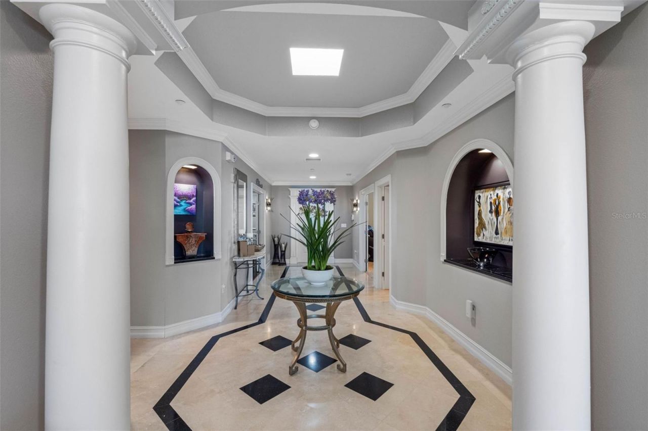 17717 Gulf Boulevard, Unit 702, Redington Shores, FL 33708 Photo