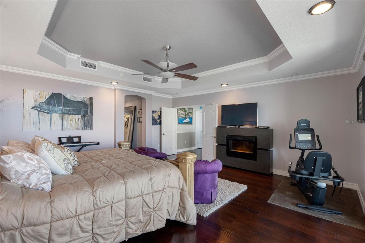 17717 Gulf Boulevard, Unit 702, Redington Shores, FL 33708 Photo