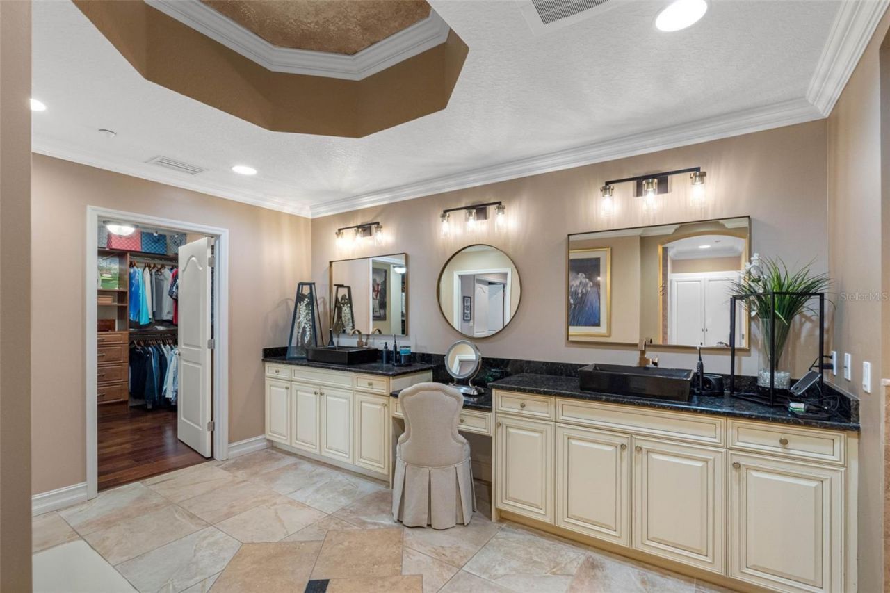 17717 Gulf Boulevard, Unit 702, Redington Shores, FL 33708 Photo