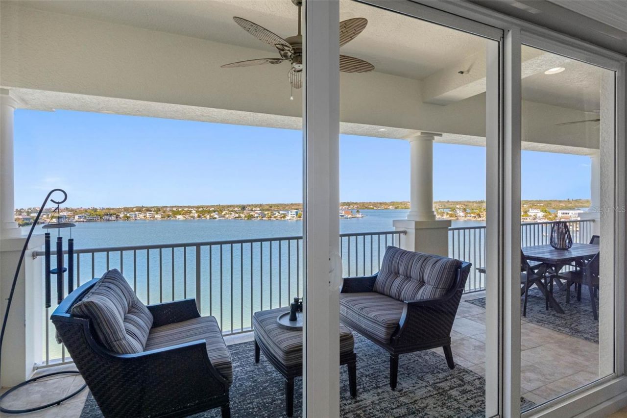 17717 Gulf Boulevard, Unit 702, Redington Shores, FL 33708 Photo