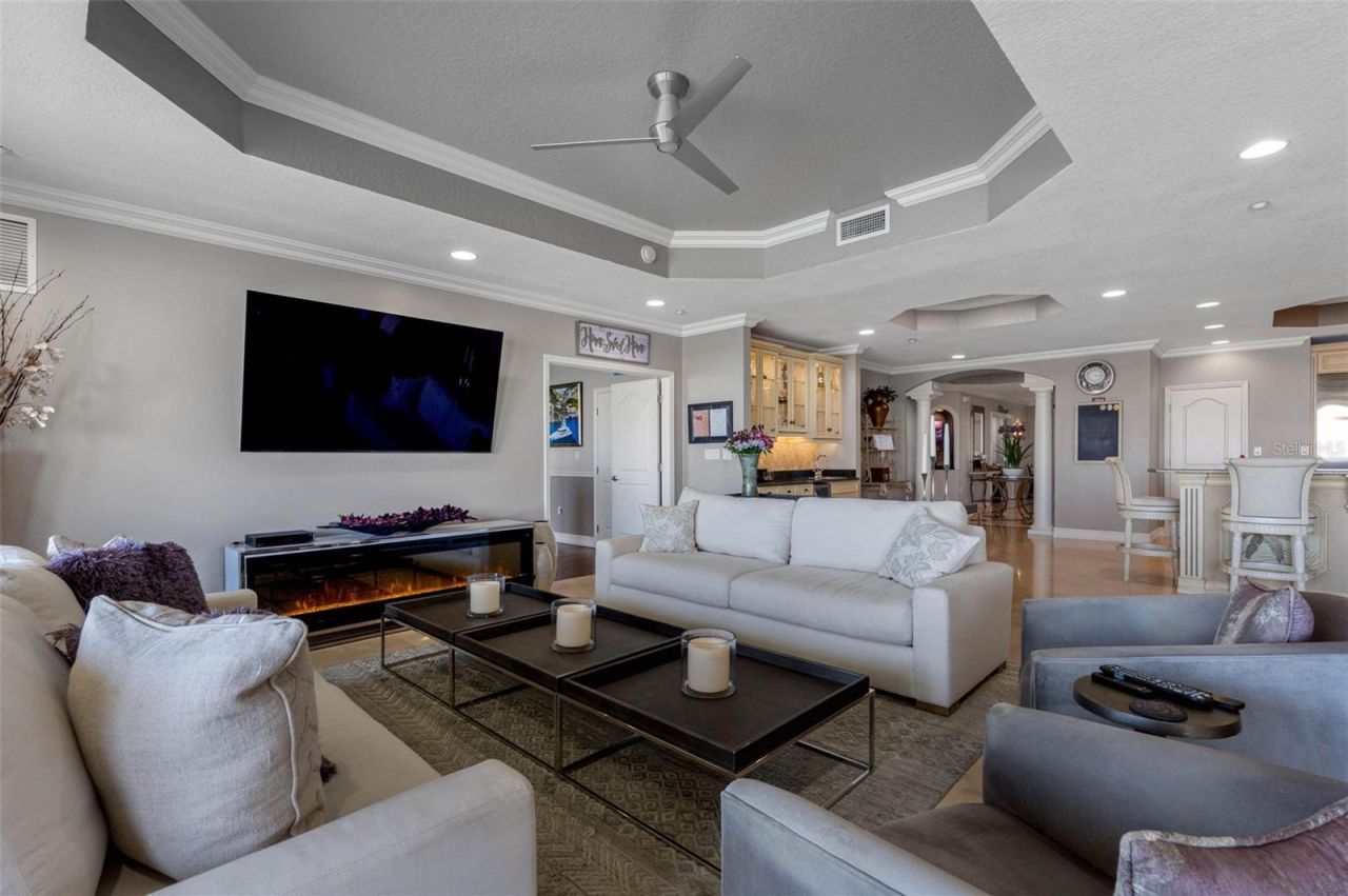 17717 Gulf Boulevard, Unit 702, Redington Shores, FL 33708 Photo