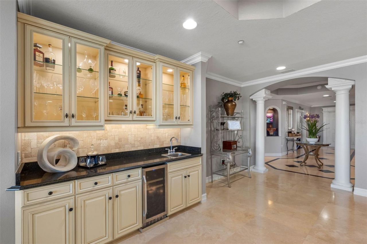 17717 Gulf Boulevard, Unit 702, Redington Shores, FL 33708 Photo